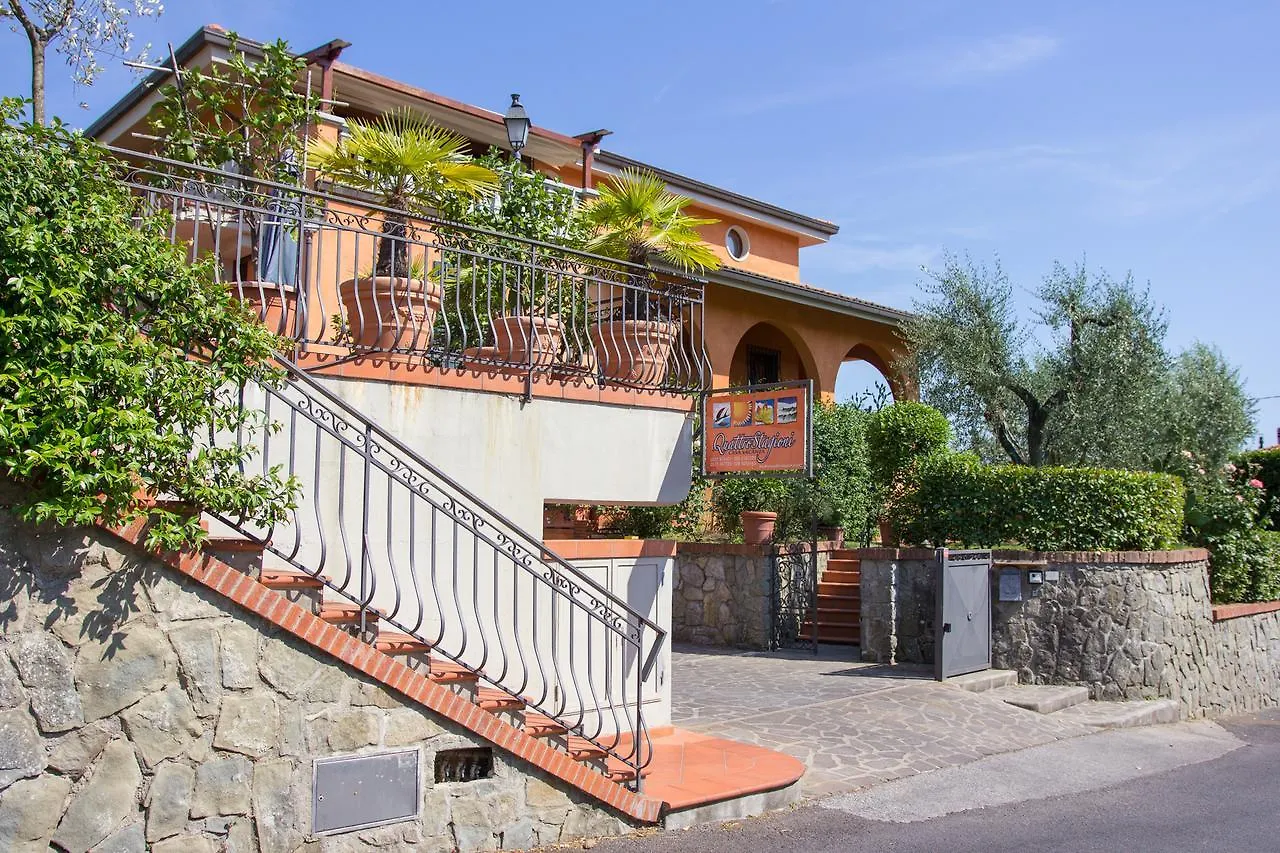Country house Le Quattro Stagioni Guest House Massa